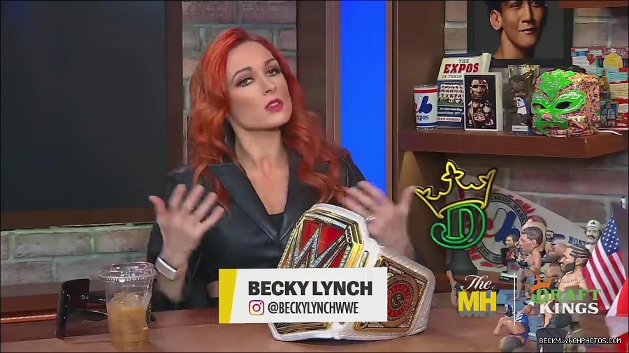 Y2Mate_is_-_Becky_Lynch_Talks_Charlotte_Flair_Feud_27I27m_So_in_Her_Head__-_The_MMA_Hour-4BJNnwyhid4-720p-1656194904909_mp4_000198631.jpg