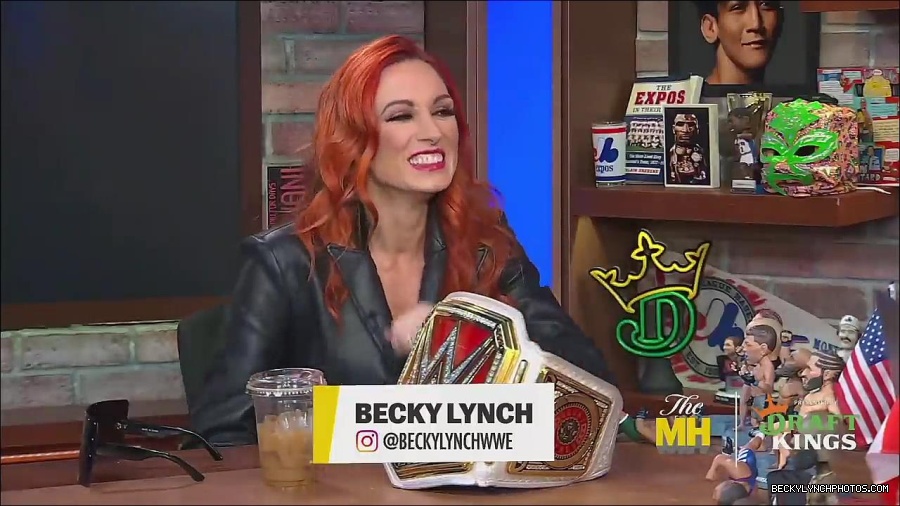 Y2Mate_is_-_Becky_Lynch_Talks_Charlotte_Flair_Feud_27I27m_So_in_Her_Head__-_The_MMA_Hour-4BJNnwyhid4-720p-1656194904909_mp4_000365531.jpg
