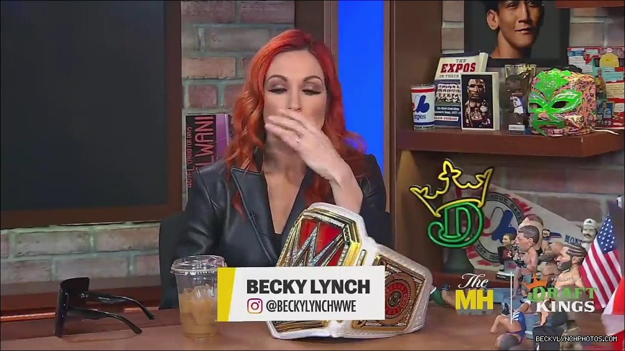 Y2Mate_is_-_Becky_Lynch_Talks_Charlotte_Flair_Feud_27I27m_So_in_Her_Head__-_The_MMA_Hour-4BJNnwyhid4-720p-1656194904909_mp4_000393159.jpg