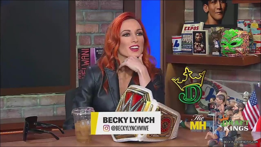 Y2Mate_is_-_Becky_Lynch_Talks_Charlotte_Flair_Feud_27I27m_So_in_Her_Head__-_The_MMA_Hour-4BJNnwyhid4-720p-1656194904909_mp4_000415581.jpg