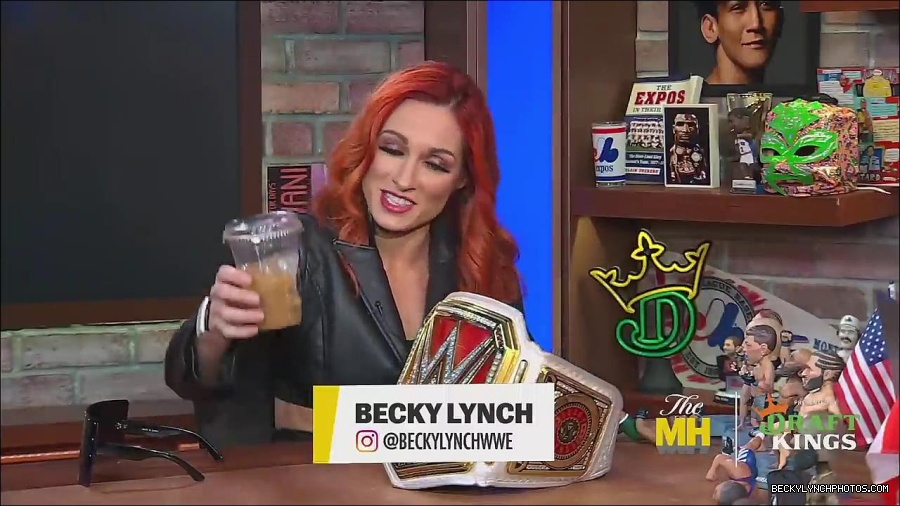 Y2Mate_is_-_Becky_Lynch_Talks_Charlotte_Flair_Feud_27I27m_So_in_Her_Head__-_The_MMA_Hour-4BJNnwyhid4-720p-1656194904909_mp4_000466833.jpg
