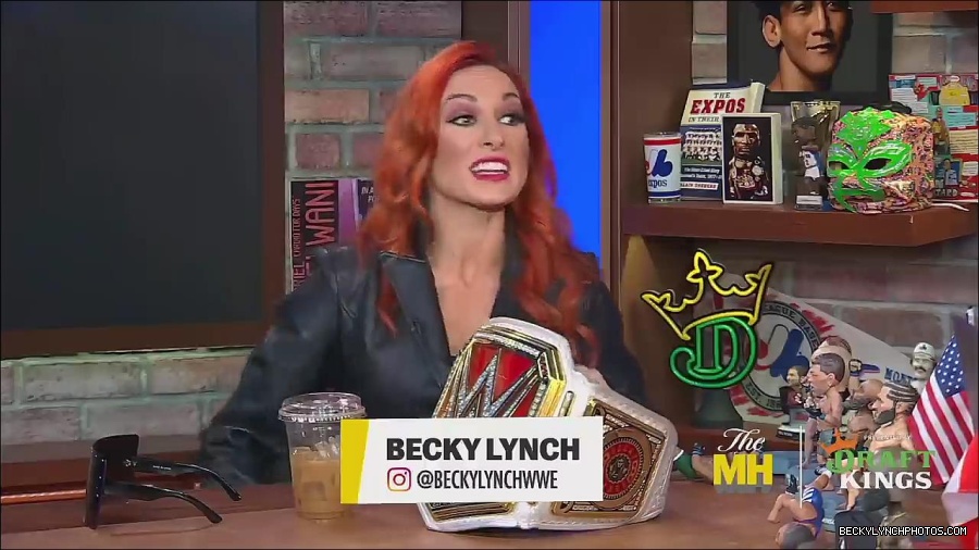 Y2Mate_is_-_Becky_Lynch_Talks_Charlotte_Flair_Feud_27I27m_So_in_Her_Head__-_The_MMA_Hour-4BJNnwyhid4-720p-1656194904909_mp4_000562128.jpg