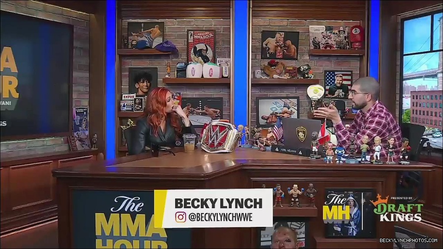 Y2Mate_is_-_Becky_Lynch_Talks_Charlotte_Flair_Feud_27I27m_So_in_Her_Head__-_The_MMA_Hour-4BJNnwyhid4-720p-1656194904909_mp4_002685082.jpg