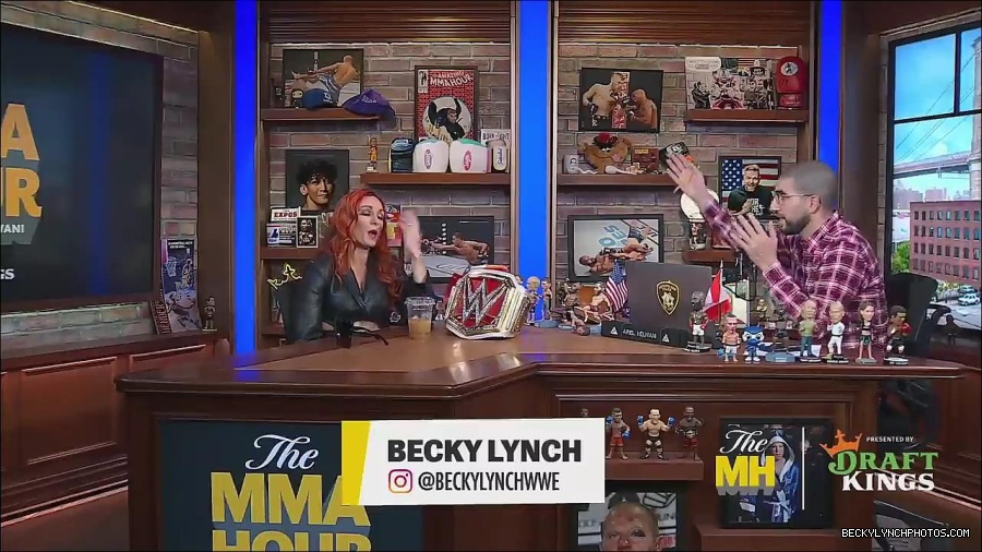 Y2Mate_is_-_Becky_Lynch_Talks_Charlotte_Flair_Feud_27I27m_So_in_Her_Head__-_The_MMA_Hour-4BJNnwyhid4-720p-1656194904909_mp4_002752750.jpg