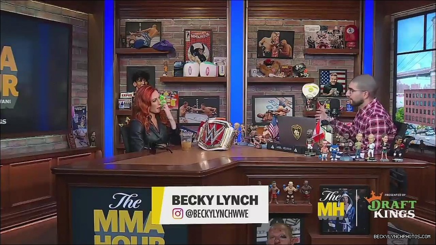 Y2Mate_is_-_Becky_Lynch_Talks_Charlotte_Flair_Feud_27I27m_So_in_Her_Head__-_The_MMA_Hour-4BJNnwyhid4-720p-1656194904909_mp4_002787985.jpg