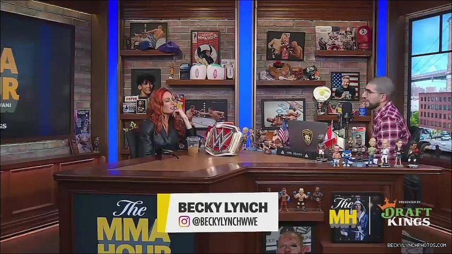 Y2Mate_is_-_Becky_Lynch_Talks_Charlotte_Flair_Feud_27I27m_So_in_Her_Head__-_The_MMA_Hour-4BJNnwyhid4-720p-1656194904909_mp4_002813610.jpg