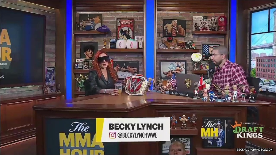 Y2Mate_is_-_Becky_Lynch_Talks_Charlotte_Flair_Feud_27I27m_So_in_Her_Head__-_The_MMA_Hour-4BJNnwyhid4-720p-1656194904909_mp4_002886583.jpg