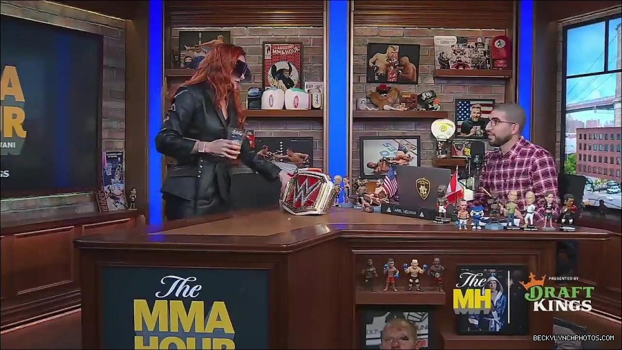 Y2Mate_is_-_Becky_Lynch_Talks_Charlotte_Flair_Feud_27I27m_So_in_Her_Head__-_The_MMA_Hour-4BJNnwyhid4-720p-1656194904909_mp4_002890587.jpg