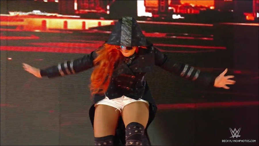 ROYAL_RUMBLE_mp4_000008700.jpg