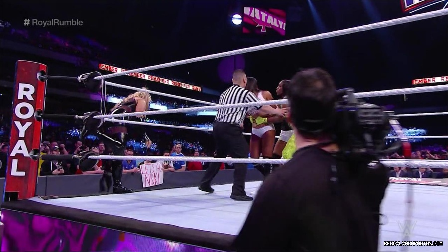 ROYAL_RUMBLE_mp4_000211900.jpg