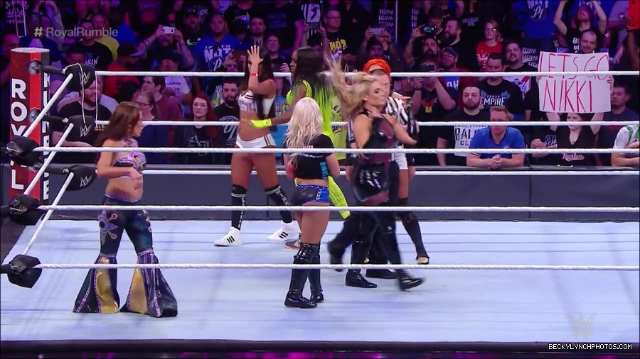 ROYAL_RUMBLE_mp4_000218300.jpg