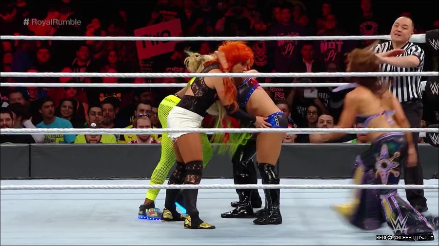 ROYAL_RUMBLE_mp4_000334300.jpg