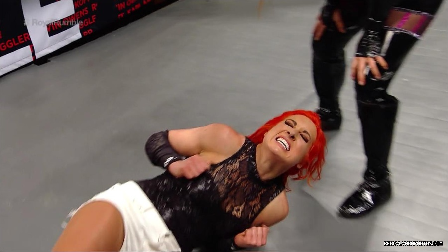 ROYAL_RUMBLE_mp4_000481266.jpg