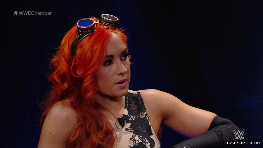 ELIMINATION_CHAMBER_mp4_000103633.jpg