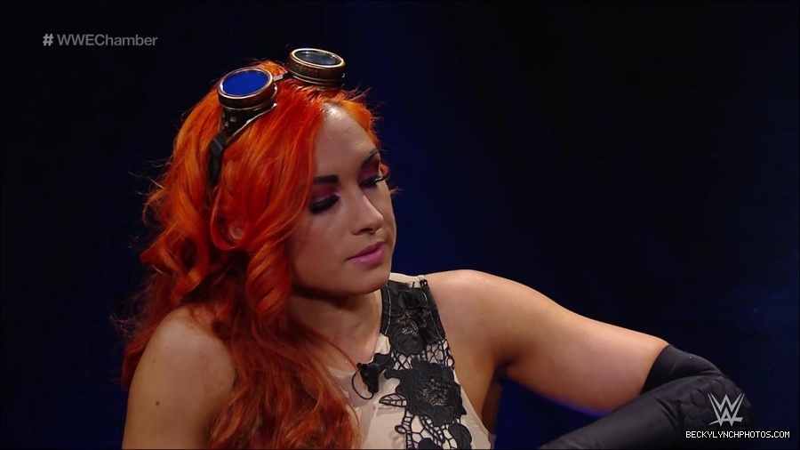ELIMINATION_CHAMBER_mp4_000104833.jpg