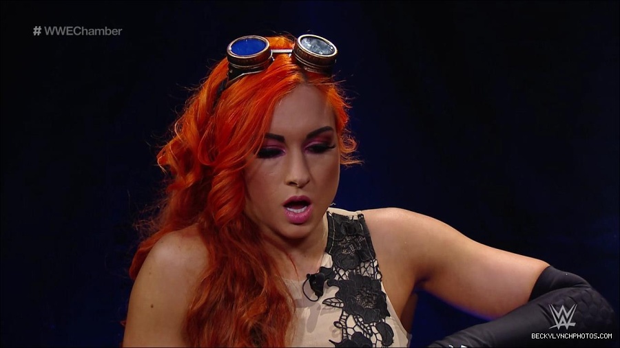 ELIMINATION_CHAMBER_mp4_000115233.jpg