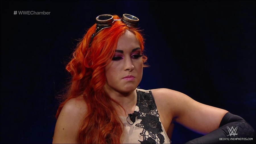 ELIMINATION_CHAMBER_mp4_000118033.jpg