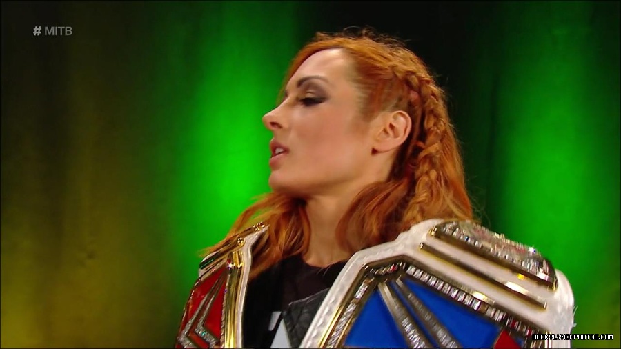 MITB_mp4_000001300.jpg
