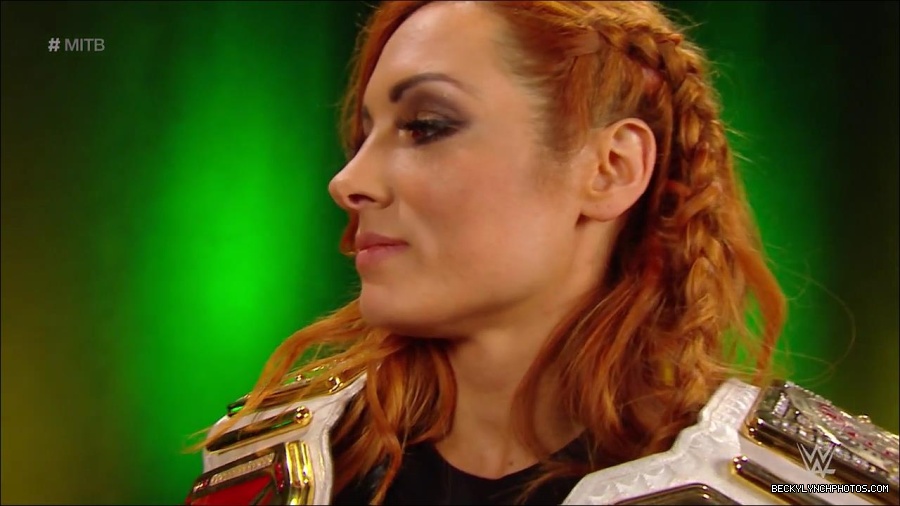 MITB_mp4_000003700.jpg