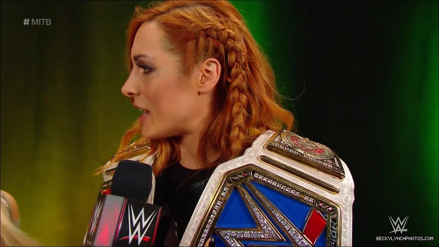 MITB_mp4_000032266.jpg