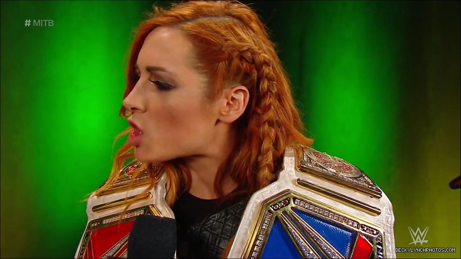 MITB_mp4_000034266.jpg