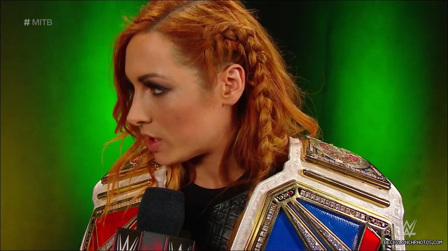 MITB_mp4_000038266.jpg