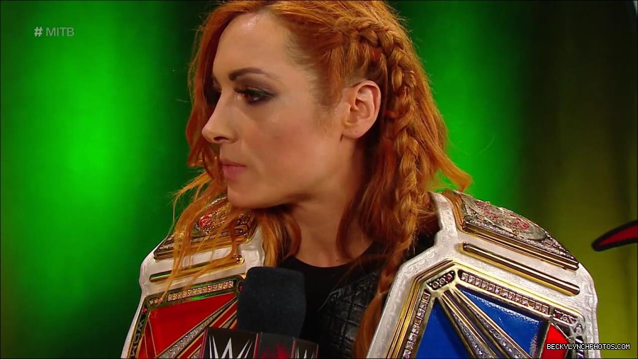 MITB_mp4_000040266.jpg