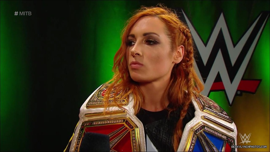 MITB_mp4_000113866.jpg