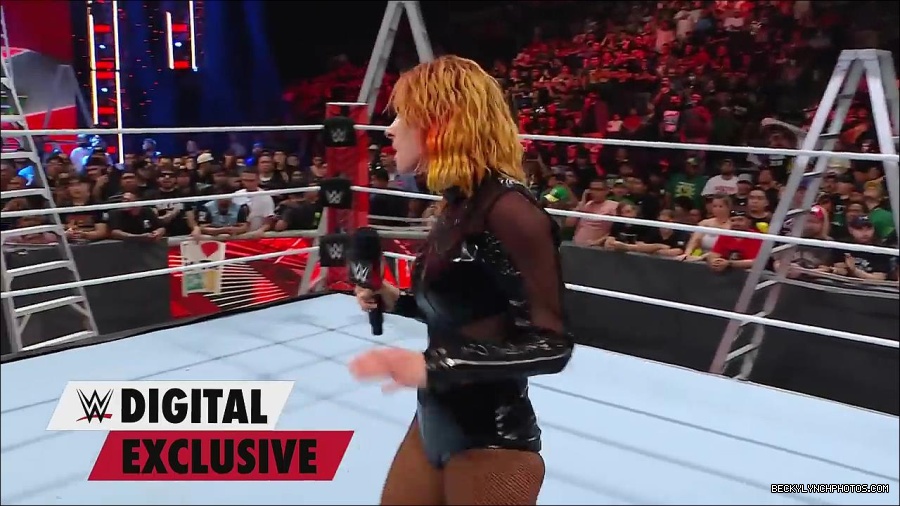 Y2Mate_is_-_Becky_Lynch_is_the_embodiment_of_Never_Give_Up_Raw_Exclusive2C_June_272C_2022-jwAS12_jHxk-720p-1656426534644_mp4_000072333.jpg