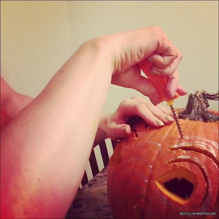 2016-10-31_11_19_52_1373305481694817323_448900764_mp4_000001101.jpg