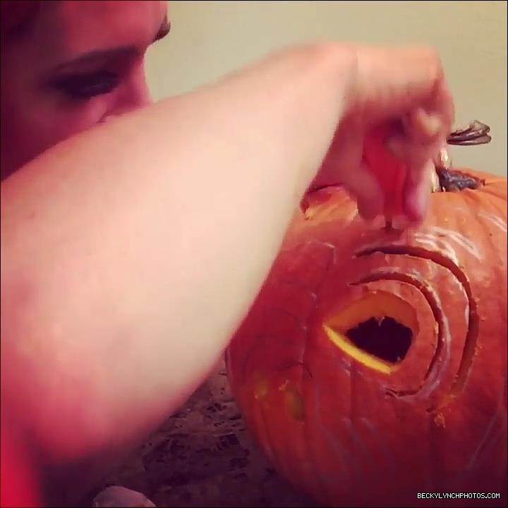 2016-10-31_11_19_52_1373305481694817323_448900764_mp4_000009909.jpg