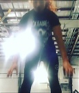 2016-12-01_22_59_05_1396155654858981480_448900764_mp4_000002502.jpg