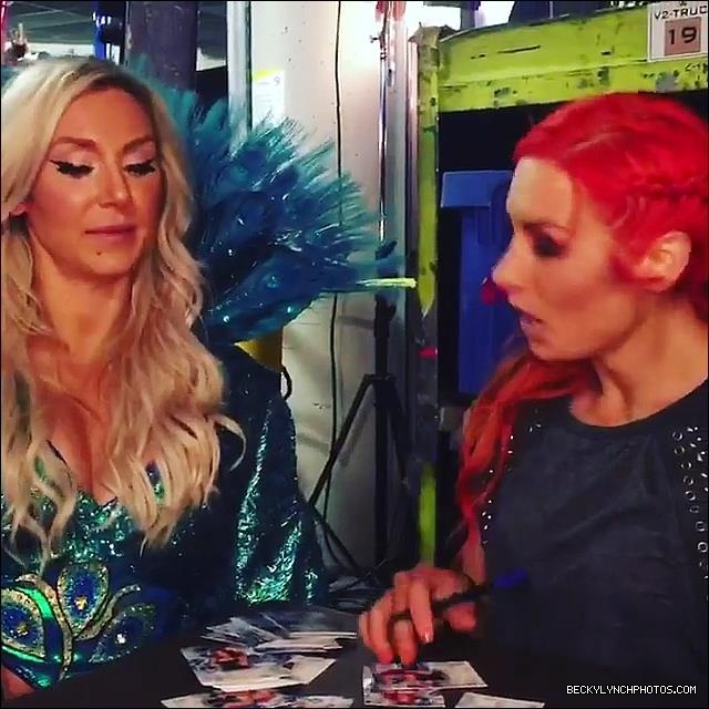 2017-10-18_09_49_54_1628381258362906177_448900764_mp4_000005966.jpg