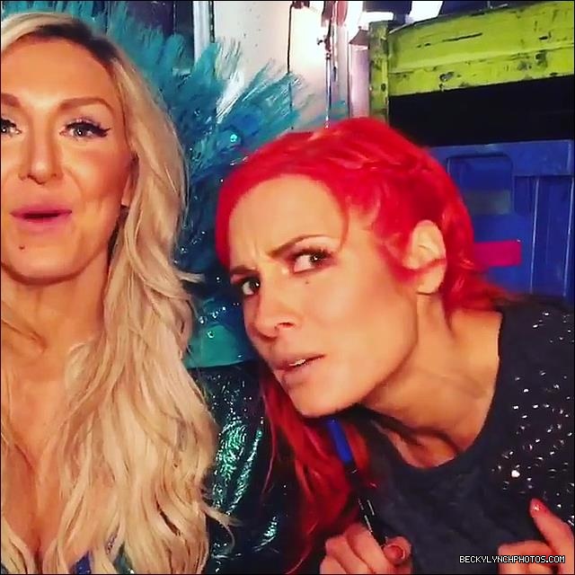 2017-10-18_09_49_54_1628381258362906177_448900764_mp4_000027966.jpg