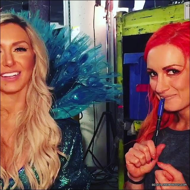 2017-10-18_09_49_54_1628381258362906177_448900764_mp4_000045166.jpg