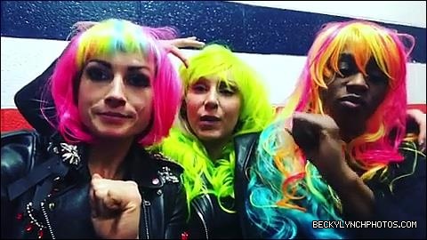 2018-02-19_23_10_22_1718684348336416116_448900764_mp4_000017979.jpg