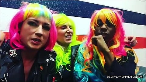 2018-02-19_23_10_22_1718684348336416116_448900764_mp4_000037179.jpg