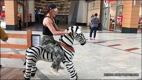 2018-05-12_12_58_27_1777779442347490286_448900764_mp4_000001746.jpg