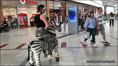 2018-05-12_12_58_27_1777779442347490286_448900764_mp4_000007746.jpg