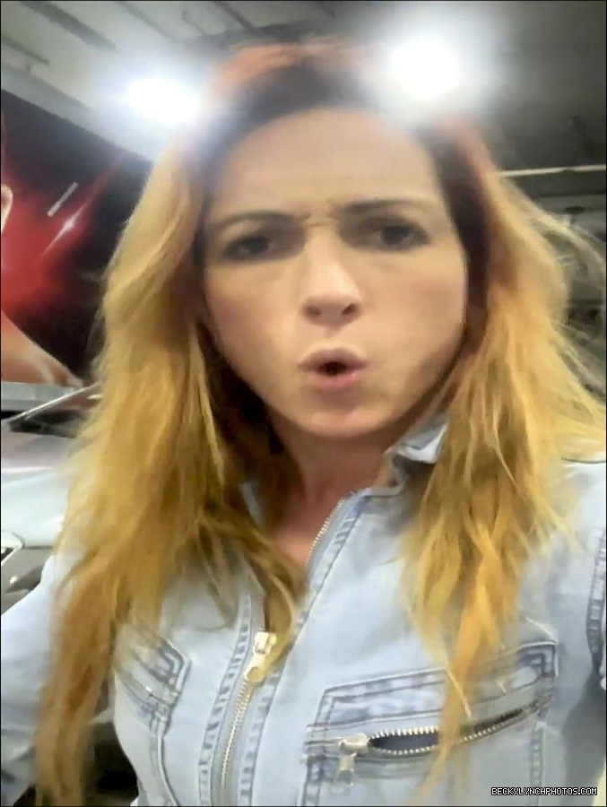 2022-03-07_22_00_23_2789142573839608129_448900764_mp4_000085433.jpg