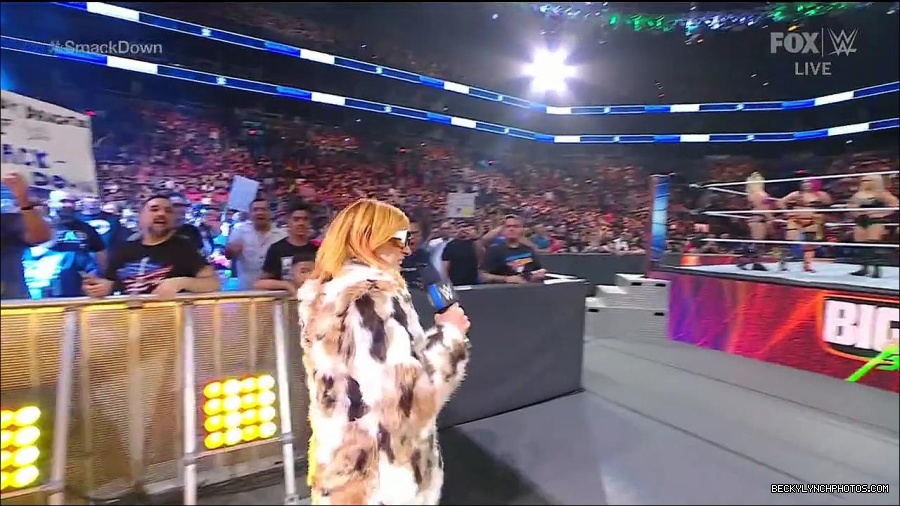 WWE_Friday_Night_Smackdown_1st_July_2022_720p_WEBRip_h264_mp4_002575576.jpg