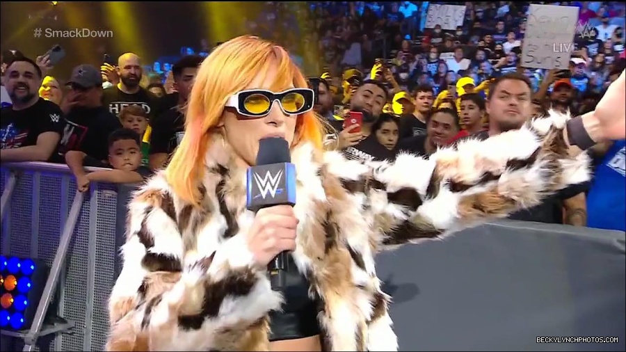 WWE_Friday_Night_Smackdown_1st_July_2022_720p_WEBRip_h264_mp4_002579580.jpg