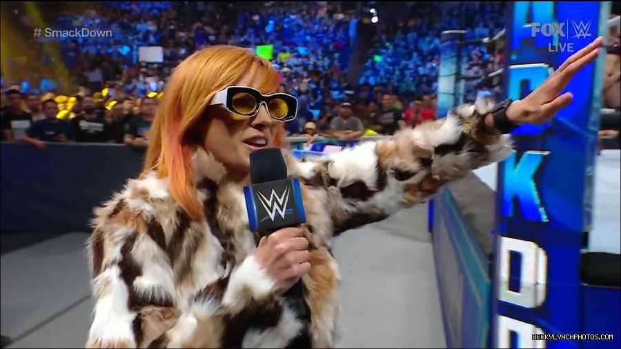 WWE_Friday_Night_Smackdown_1st_July_2022_720p_WEBRip_h264_mp4_002590791.jpg