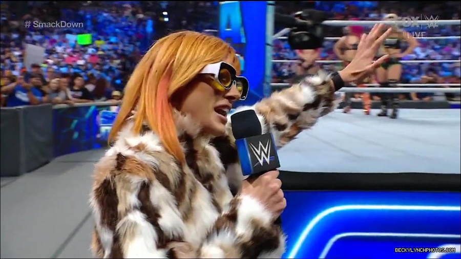 WWE_Friday_Night_Smackdown_1st_July_2022_720p_WEBRip_h264_mp4_002591592.jpg