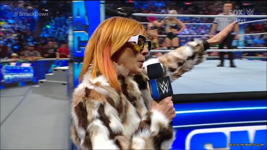 WWE_Friday_Night_Smackdown_1st_July_2022_720p_WEBRip_h264_mp4_002591992.jpg