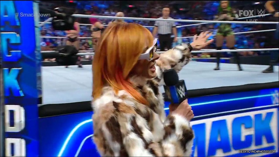 WWE_Friday_Night_Smackdown_1st_July_2022_720p_WEBRip_h264_mp4_002592393.jpg