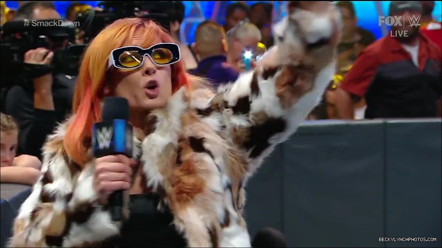 WWE_Friday_Night_Smackdown_1st_July_2022_720p_WEBRip_h264_mp4_002598799.jpg