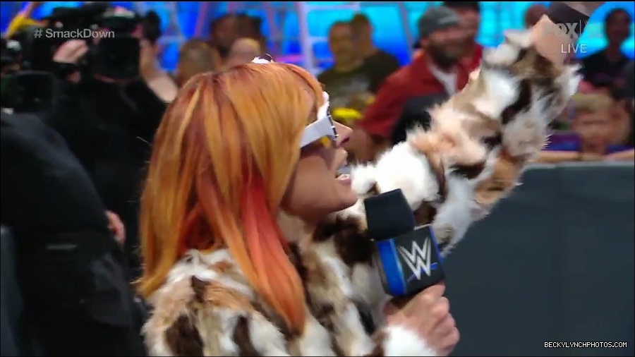 WWE_Friday_Night_Smackdown_1st_July_2022_720p_WEBRip_h264_mp4_002600401.jpg