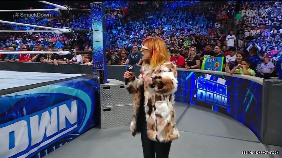 WWE_Friday_Night_Smackdown_1st_July_2022_720p_WEBRip_h264_mp4_002622823.jpg