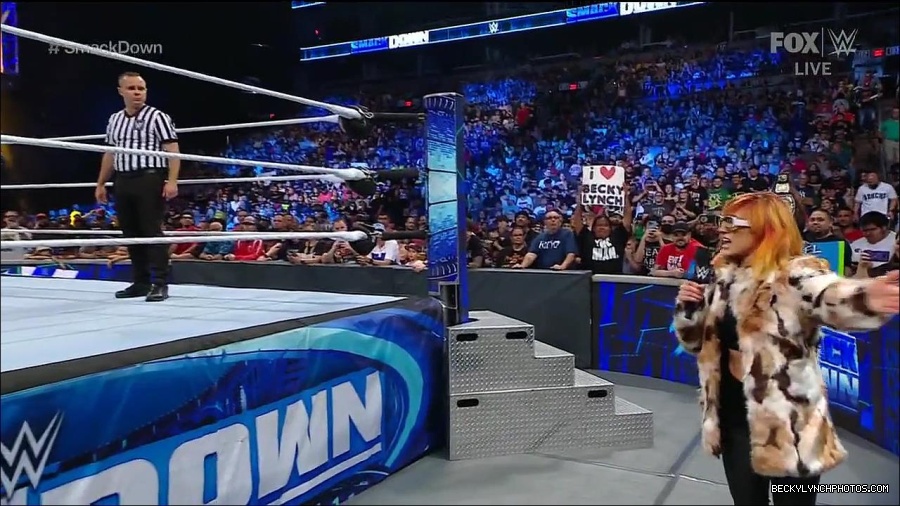 WWE_Friday_Night_Smackdown_1st_July_2022_720p_WEBRip_h264_mp4_002624825.jpg
